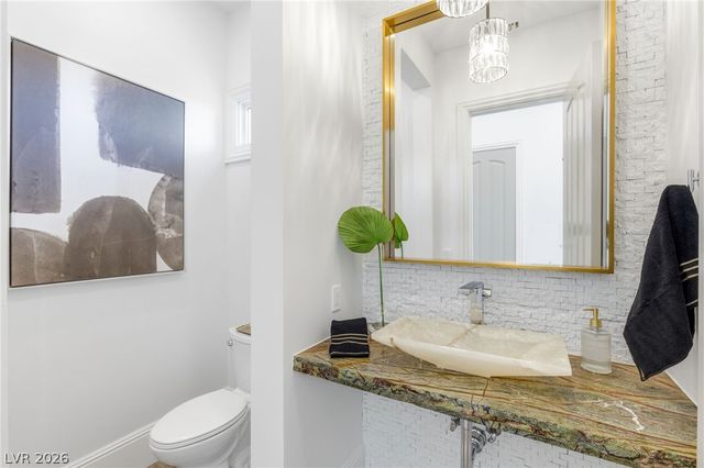 47 Soaring Bird Court, Las Vegas, NV 89135