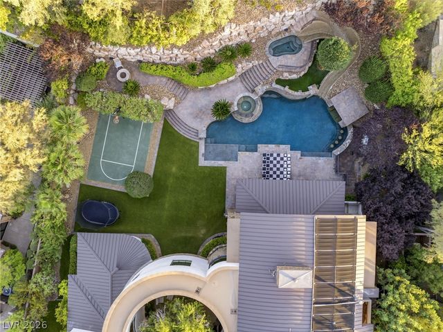 47 Soaring Bird Court, Las Vegas, NV 89135