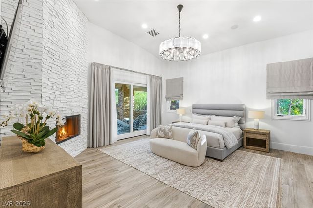 47 Soaring Bird Court, Las Vegas, NV 89135