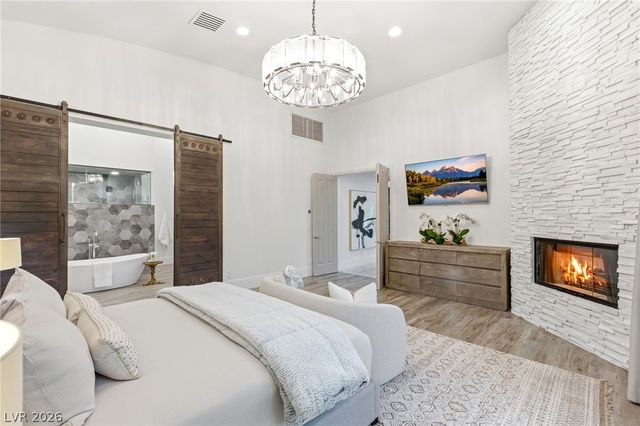 47 Soaring Bird Court, Las Vegas, NV 89135