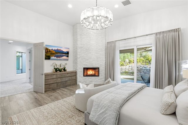 47 Soaring Bird Court, Las Vegas, NV 89135