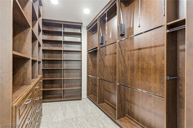 47 Soaring Bird Court, Las Vegas, NV 89135