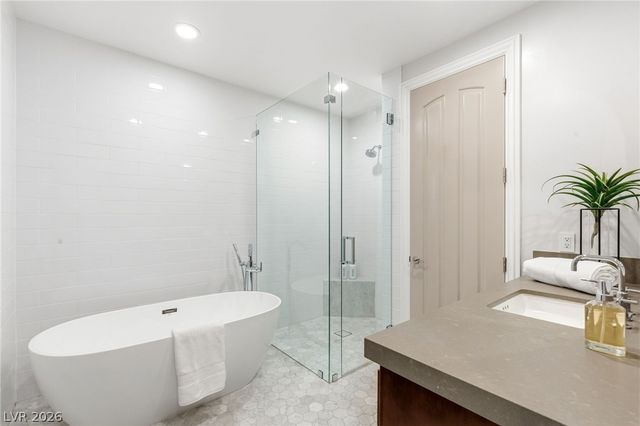 47 Soaring Bird Court, Las Vegas, NV 89135