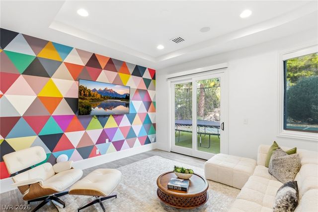 47 Soaring Bird Court, Las Vegas, NV 89135