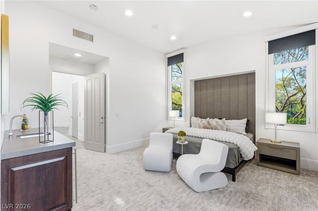 47 Soaring Bird Court, Las Vegas, NV 89135