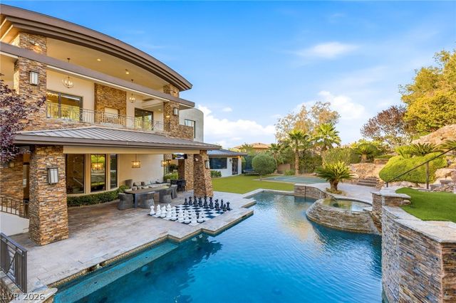 47 Soaring Bird Court, Las Vegas, NV 89135