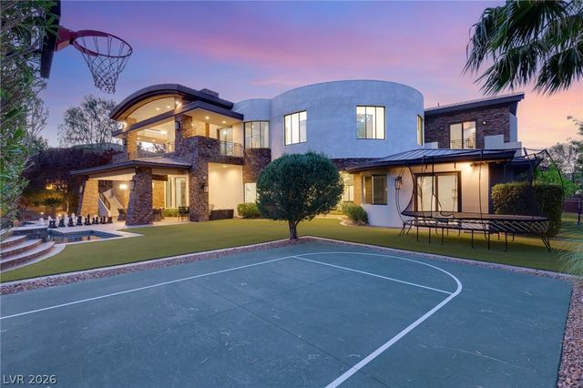 47 Soaring Bird Court, Las Vegas, NV 89135