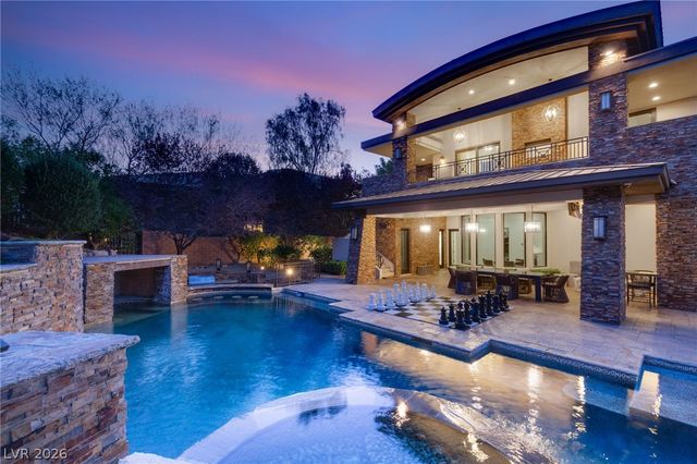 47 Soaring Bird Court, Las Vegas, NV 89135