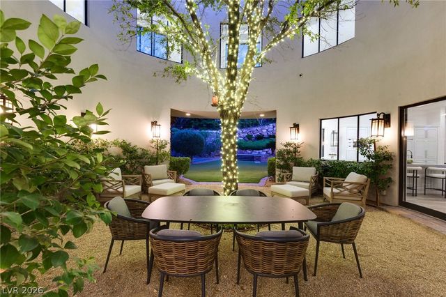 47 Soaring Bird Court, Las Vegas, NV 89135