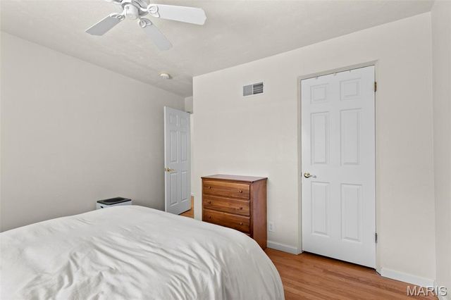 221 Monclay Court 2N, St Louis, MO 63122