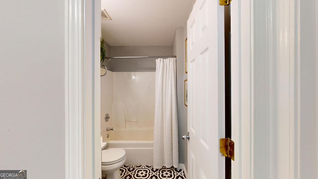 492 Glenns Farm Lane, Grayson, GA 30017