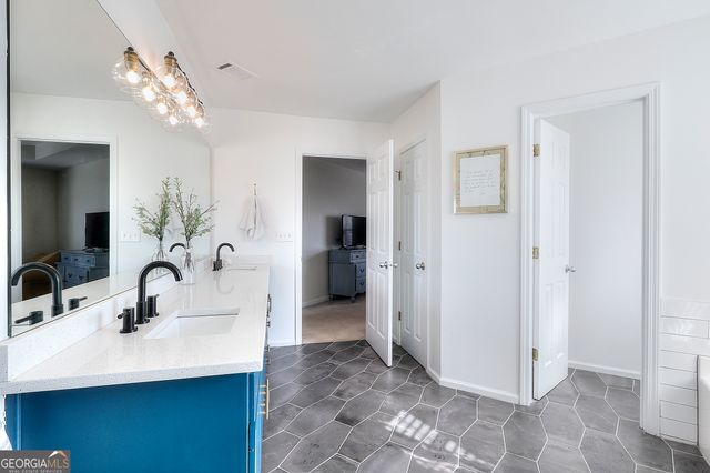 492 Glenns Farm Lane, Grayson, GA 30017