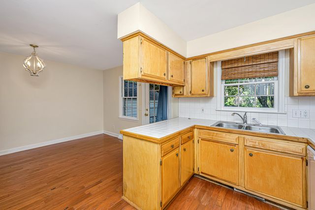 951 Cottingham Drive, Mount Pleasant, SC 29464
