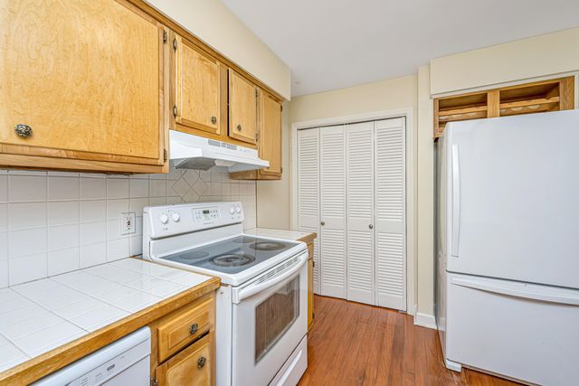 951 Cottingham Drive, Mount Pleasant, SC 29464