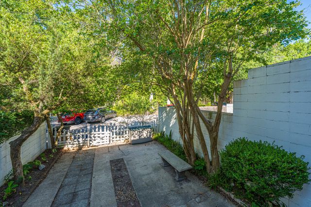 951 Cottingham Drive, Mount Pleasant, SC 29464
