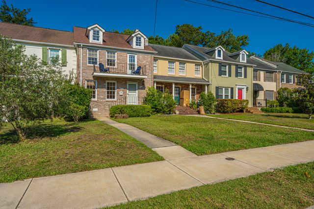 951 Cottingham Drive, Mount Pleasant, SC 29464