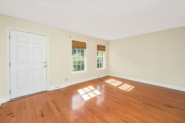 951 Cottingham Drive, Mount Pleasant, SC 29464