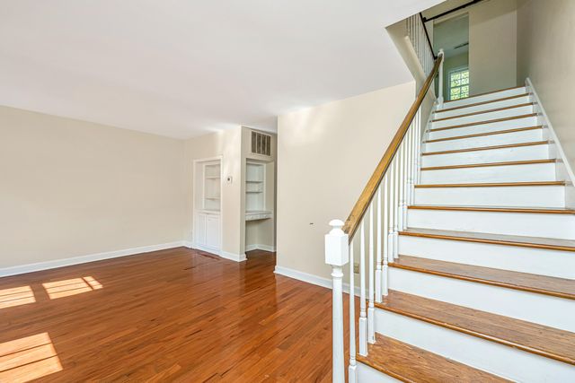951 Cottingham Drive, Mount Pleasant, SC 29464