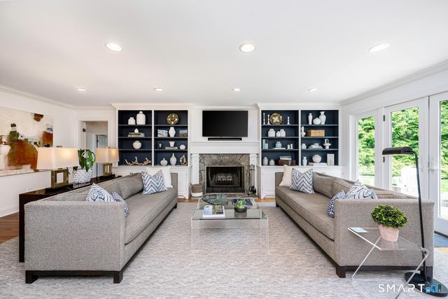 4 Seagate Road, Darien, CT 06820