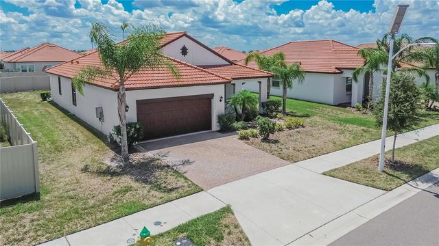 17206 STAR BANKS STREET, Wimauma, FL 33598
