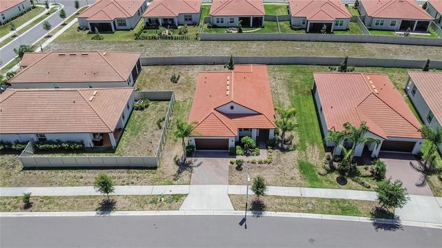 17206 STAR BANKS STREET, Wimauma, FL 33598