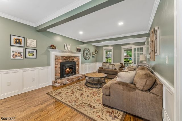 57 Circle Dr, Bethlehem Twp., NJ 08827
