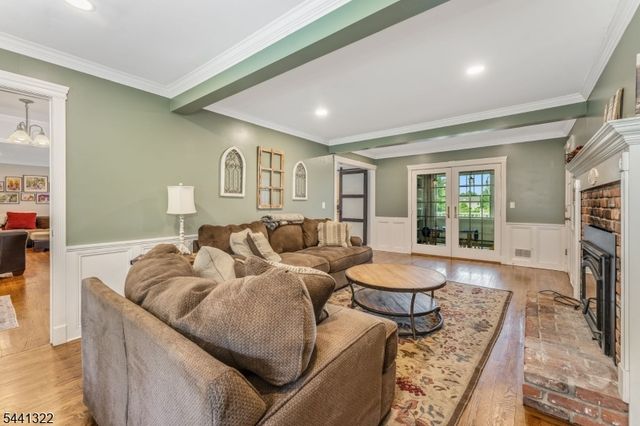 57 Circle Dr, Bethlehem Twp., NJ 08827