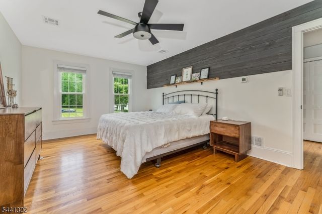 57 Circle Dr, Bethlehem Twp., NJ 08827