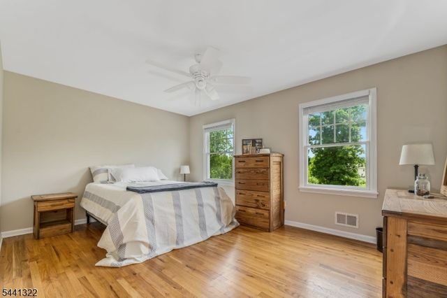 57 Circle Dr, Bethlehem Twp., NJ 08827