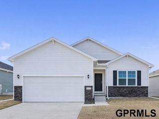 6678 Bluebell Street, Papillion, NE 68133