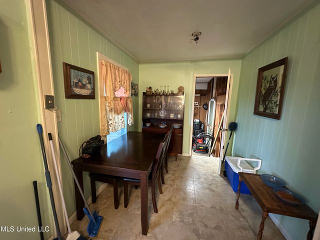 4100 Washington Boulevard, Moss Point, MS 39563