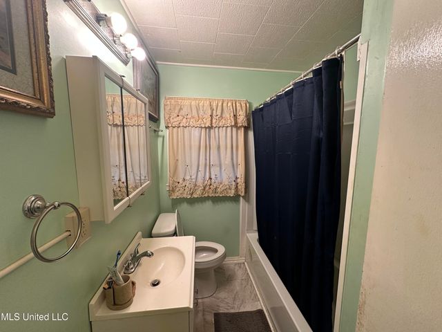 4100 Washington Boulevard, Moss Point, MS 39563