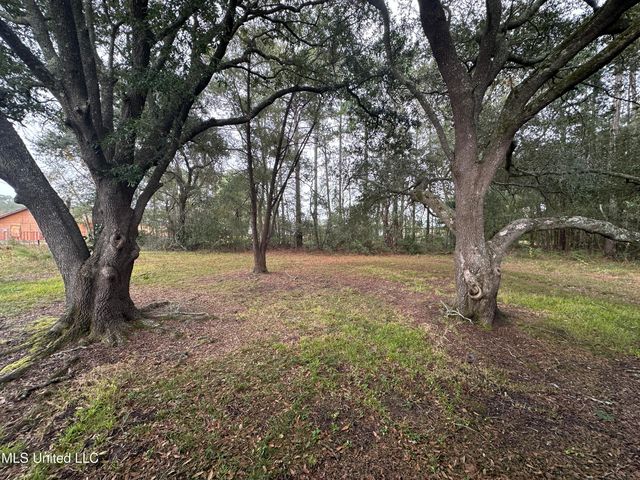 4100 Washington Boulevard, Moss Point, MS 39563