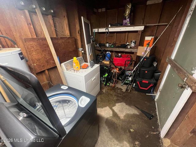 4100 Washington Boulevard, Moss Point, MS 39563