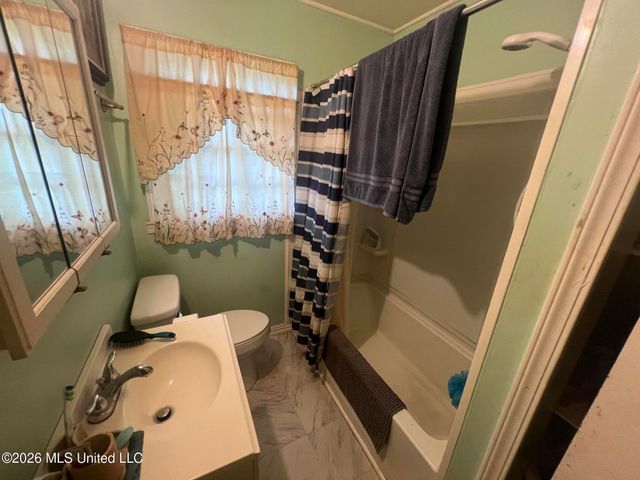 4100 Washington Boulevard, Moss Point, MS 39563