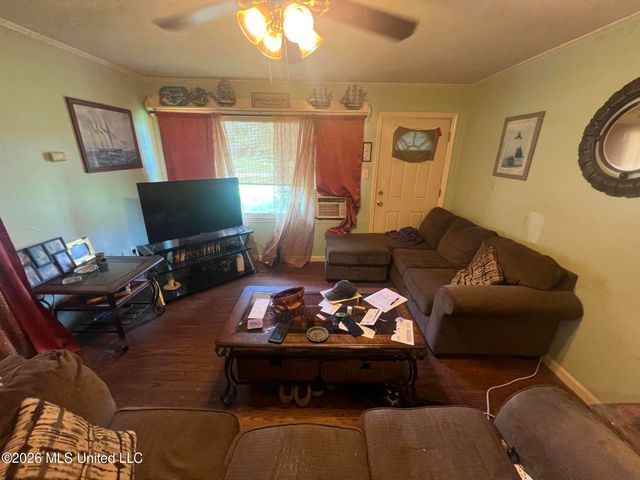 4100 Washington Boulevard, Moss Point, MS 39563