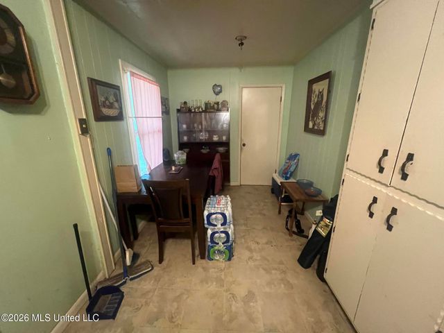 4100 Washington Boulevard, Moss Point, MS 39563