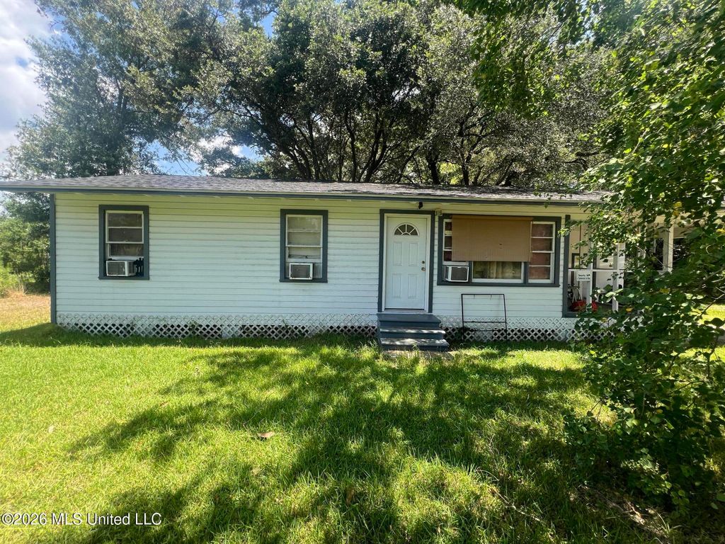 4100 Washington Boulevard, Moss Point, MS 39563