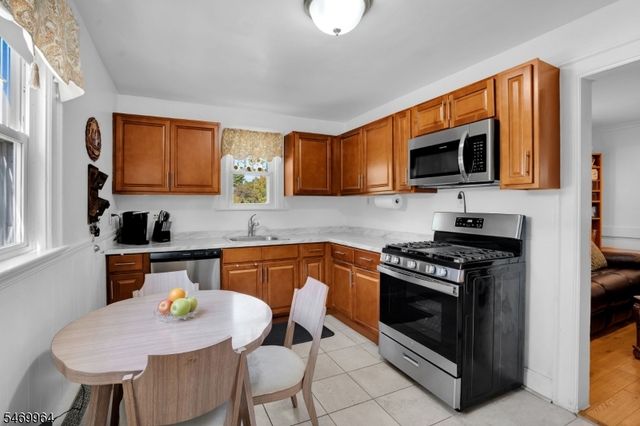 57 N Willow Rd, Hillsborough Twp., NJ 08844
