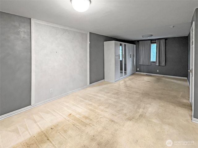 1830 S 266th Place, Des Moines, WA 98198