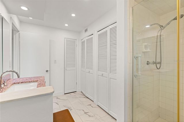 1 COLONY POINT DRIVE 15B, Punta Gorda, FL 33950