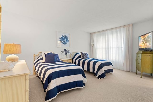 1 COLONY POINT DRIVE 15B, Punta Gorda, FL 33950