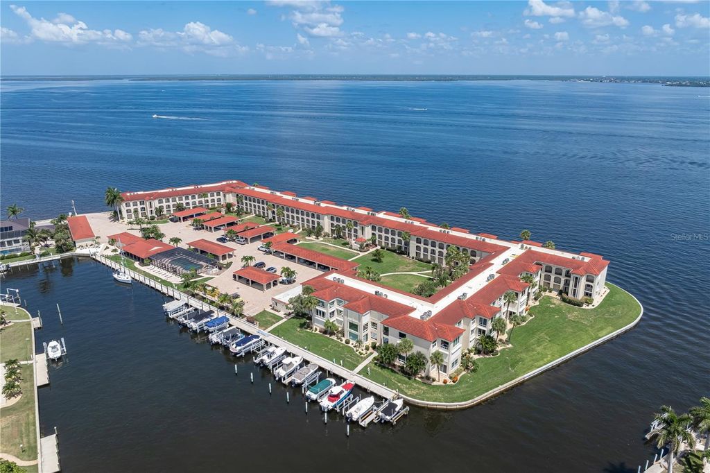 1 COLONY POINT DRIVE 15B, Punta Gorda, FL 33950