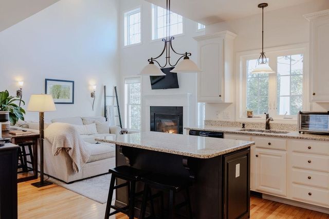 11 Legacy Lane, Peterborough, NH 03458