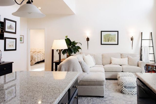 11 Legacy Lane, Peterborough, NH 03458