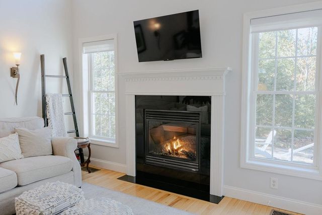 11 Legacy Lane, Peterborough, NH 03458