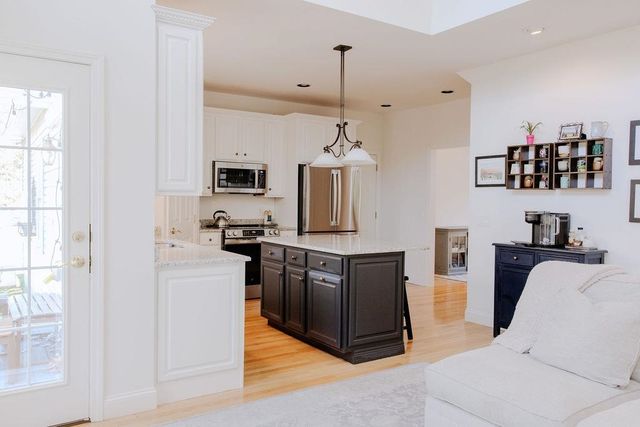 11 Legacy Lane, Peterborough, NH 03458