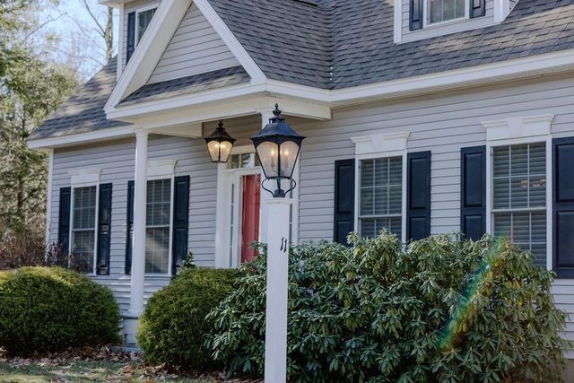 11 Legacy Lane, Peterborough, NH 03458