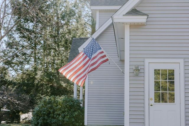 11 Legacy Lane, Peterborough, NH 03458