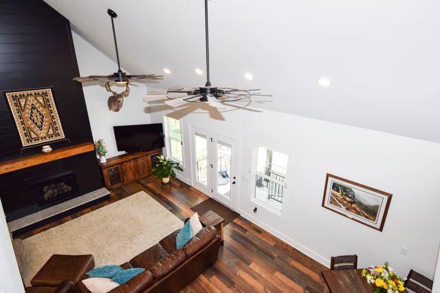 50 Lecornu Ln, Hartsville, TN 37074